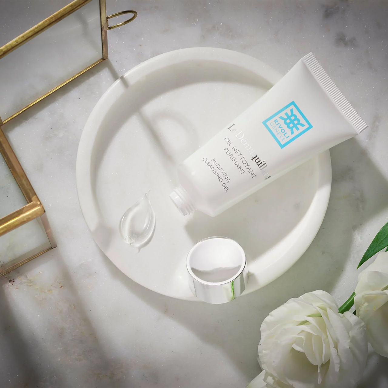 le démaquillant gel nettoyant le démaquillant gel nettoyant